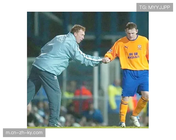 西汉姆联深陷降级区边缘 莫耶斯面临帅位危机与阵容重组